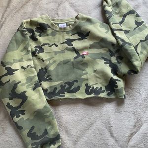 OBEY crop camo sweater top